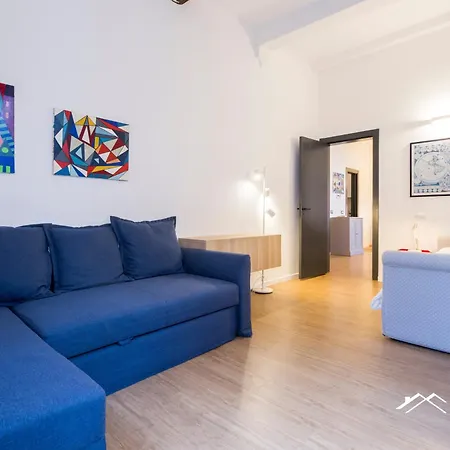 Center 3m |2 Br| A/c| Wifi By Tilo Daire *